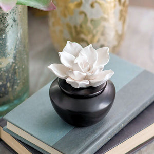 Gardenia porcelain diffuser