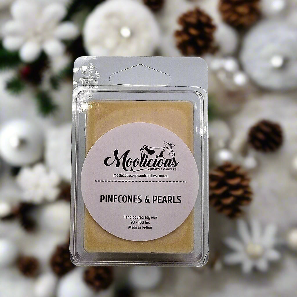 Pinecones & Pearls wax melt