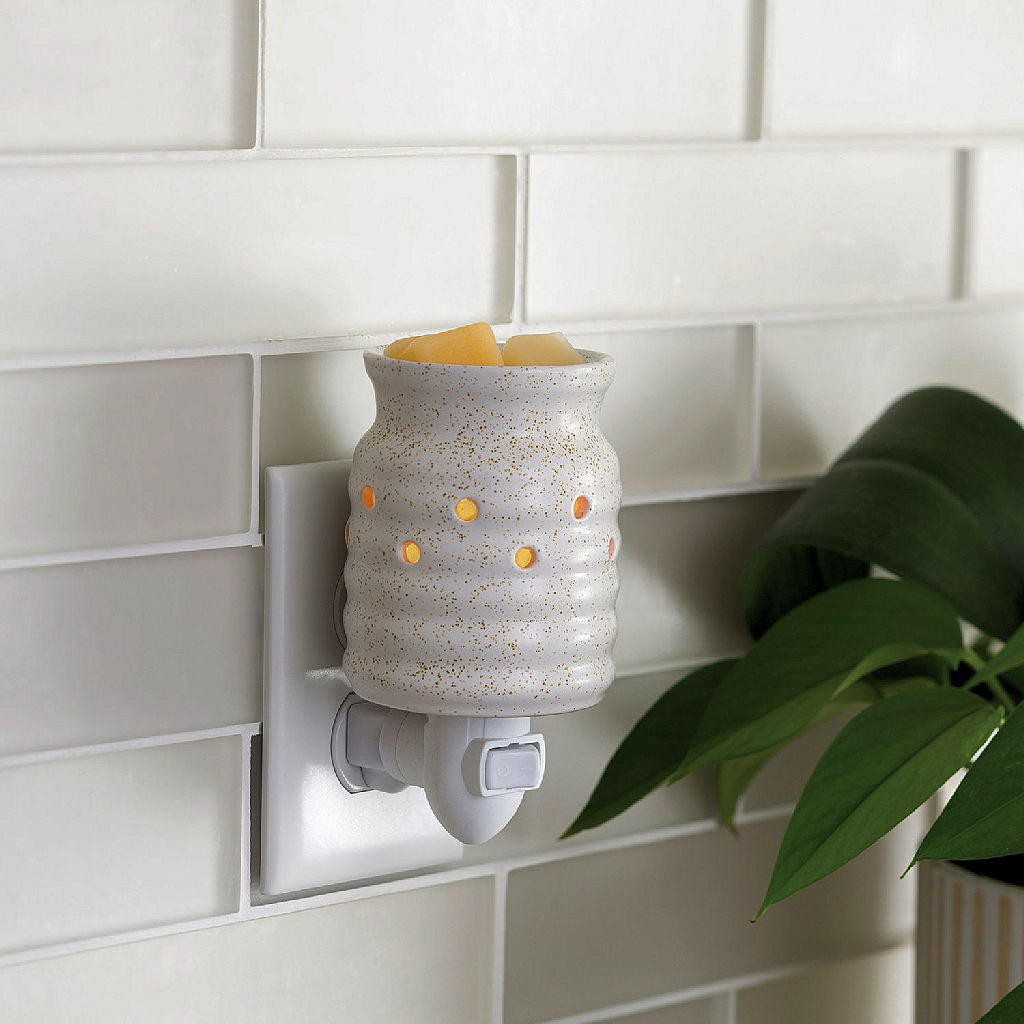 Farmhouse pluggable wax warmer