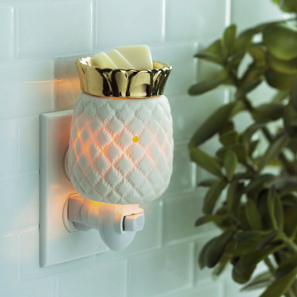 Pineapple pluggable wax warmer